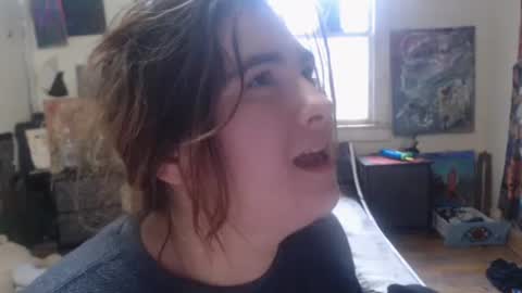 Snapshot of roxanneroulette chatting on February 18, 2:27 pm Silver online show from February 18, 2:27 pm