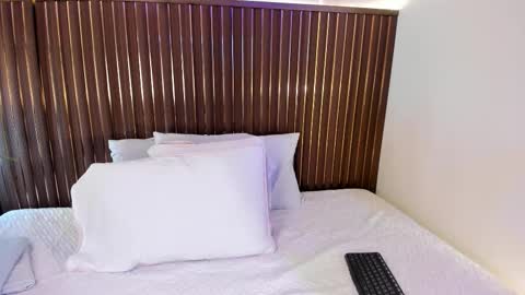 Roxie  online show from February 5, 12:41 pm