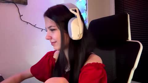 Hana online show from February 13, 3:24 pm