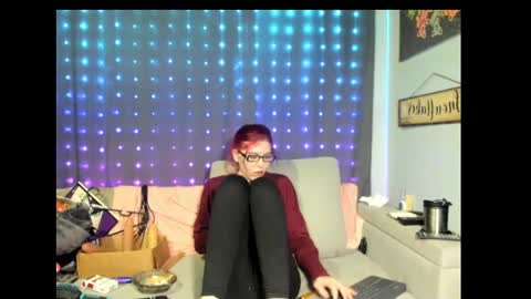 roxihazeleyes online show from February 25, 3:52 am