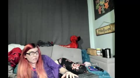 roxihazeleyes online show from September 16, 9:28 am