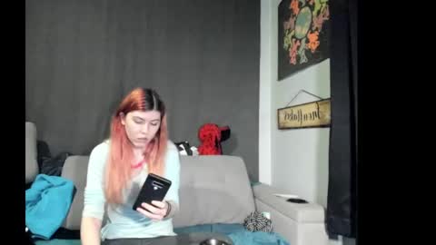 roxihazeleyes online show from October 3, 3:17 pm