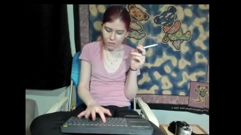 roxihazeleyes online show from March 5, 12:00 pm