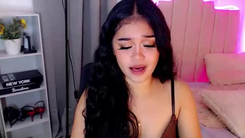 roxxy_blossom online show from November 3, 6:17 am