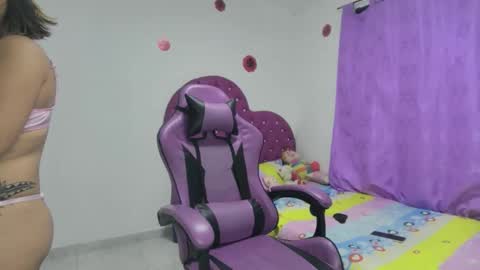 Roxy online show from December 17, 3:33 am