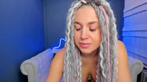 Roxy online show from February 12, 1:19 am