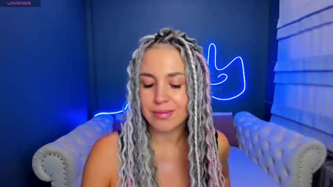 Roxy online show from April 19, 1:27 am