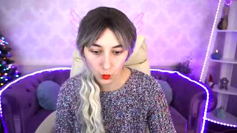 Snapshot of roxy_rayy chatting on December 31, 7:51 pm roxy_rayy online show from December 31, 7:51 pm