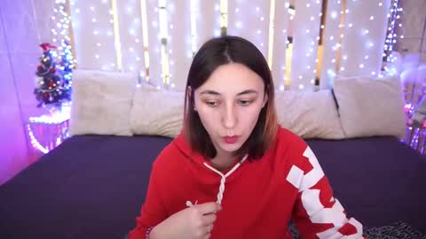Snapshot of roxy_rayy chatting on December 21, 3:20 pm roxy_rayy online show from December 21, 3:20 pm