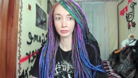 Snapshot of roxy_silver chatting on December 16, 8:16 pm Roxy online show from December 16, 8:16 pm