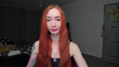 Snapshot of roxy_silver chatting on October 10, 9:41 pm Roxy online show from October 10, 9:41 pm