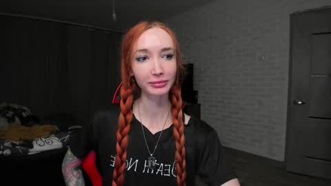 Snapshot of roxy_silver chatting on October 14, 4:53 pm Roxy online show from October 14, 4:53 pm