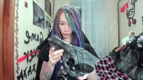 Snapshot of roxy_silver chatting on January 13, 6:59 pm Roxy online show from January 13, 6:59 pm