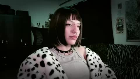 Roxy Independient model Help me to reach 50 thumbs up online show from May 16, 12:13 am