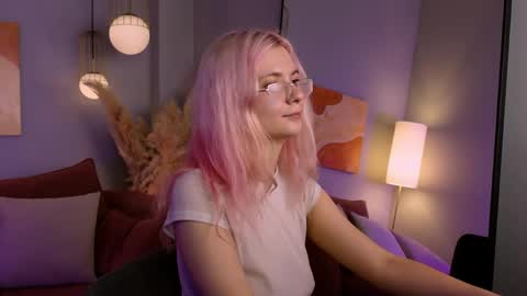 Roxy online show from May 24, 5:12 pm