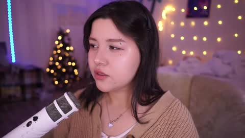 roxysuh online show from February 23, 8:33 am