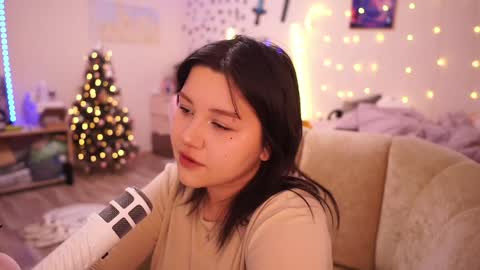 roxysuh online show from February 4, 5:53 am