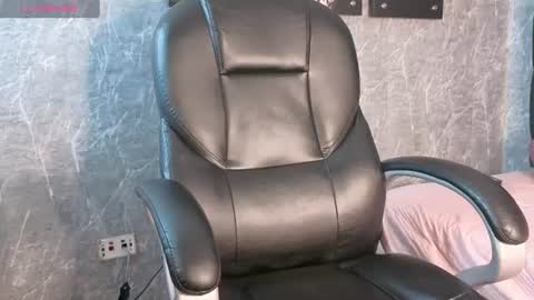 Rubi online show from July 24, 12:47 pm