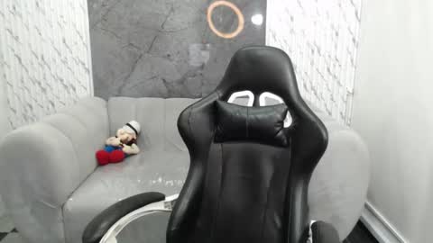 rubi_prince_b online show from February 28, 1:43 pm