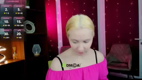 ruby frost online show from December 15, 7:52 pm