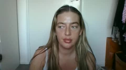 rubyredxxxoxxx online show from November 28, 3:26 pm