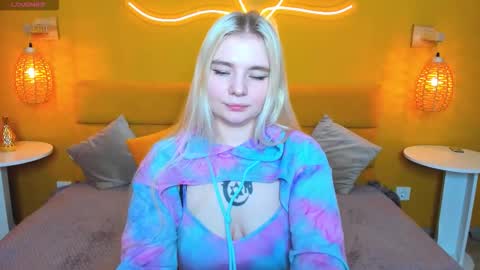 ruthbryant online show from November 9, 1:33 am