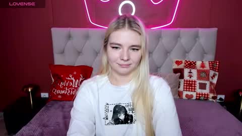 ruthbryant online show from December 1, 2:15 am