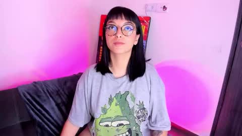 Val online show from December 5, 5:18 am