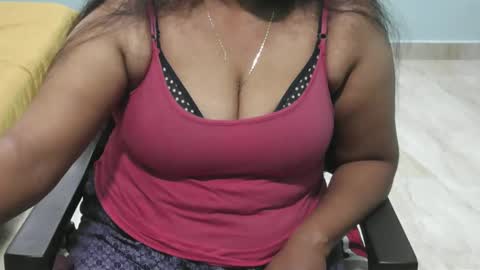 Saanvi Angel online show from December 17, 6:31 pm