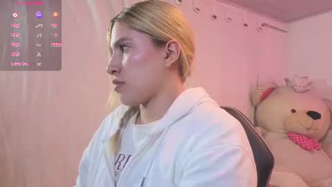 saaya_tay online show from June 25, 3:06 am