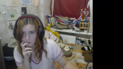 Snapshot of sabochka888 chatting on December 6, 7:32 am sabochka888 online show from December 6, 7:32 am