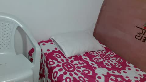 sabrina81_ online show from April 5, 8:52 pm