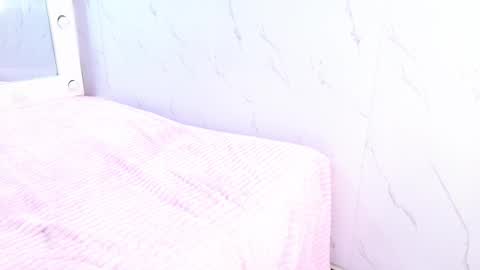 Snapshot of sabrinahims_ chatting on October 10, 12:59 am mariana online show from October 10, 12:59 am
