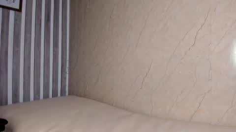 Snapshot of sabrinahims_ chatting on March 11, 9:37 pm mariana online show from March 11, 9:37 pm
