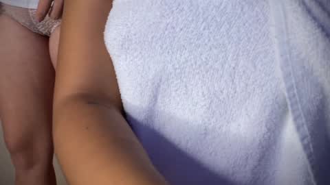 Snapshot of sabrinahims_ chatting on January 23, 10:54 pm mariana online show from January 23, 10:54 pm