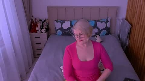 Sabrina MacMarren online show from June 16, 5:36 pm