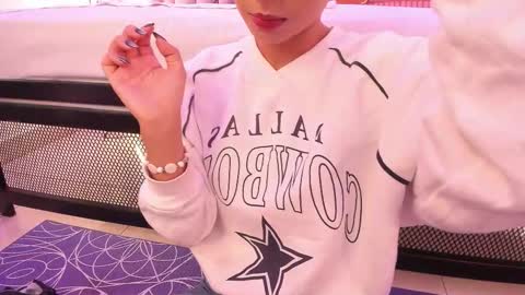 S A B R I N A  online show from September 14, 1:09 pm