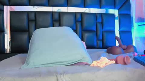 Sacha Malala  online show from October 11, 8:11 pm