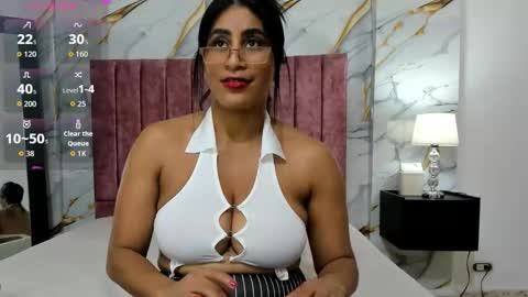 sachanoir online show from March 25, 7:28 pm