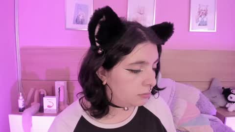 Snapshot of sachi_meow chatting on February 21, 10:37 pm Ig online show from February 21, 10:37 pm