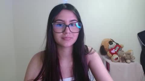 Snapshot of sahaliefox_ chatting on September 30, 1:44 am Sahaliefox online show from September 30, 1:44 am