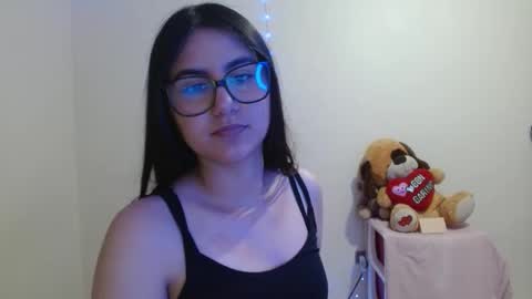 Snapshot of sahaliefox_ chatting on September 28, 1:34 am Sahaliefox online show from September 28, 1:34 am