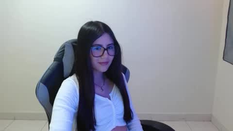 Snapshot of sahaliefox_ chatting on October 19, 6:32 pm Sahaliefox online show from October 19, 6:32 pm