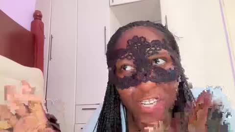 cutie maya online show from December 1, 1:25 pm