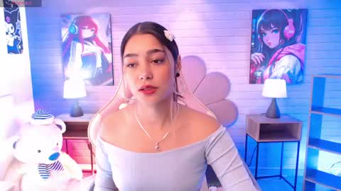 Hailey jonnes online show from June 20, 8:34 pm