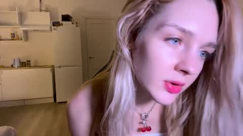 Sofia online show from November 9, 8:49 pm