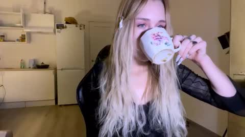 Sofia online show from November 7, 8:36 pm