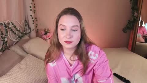 Trisha and Vincent online show from March 27, 8:31 pm