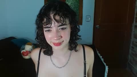 Snapshot of sajecrismaa chatting on September 15, 7:54 pm crisma online show from September 15, 7:54 pm