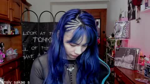    online show from April 18, 8:17 am